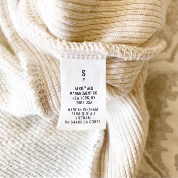 AERIE Split Hem Sweatshirt Small Green Camo NEW - Picture 5 of 8